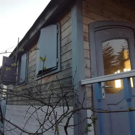 Kemping Les Roulottes Du Paradis
